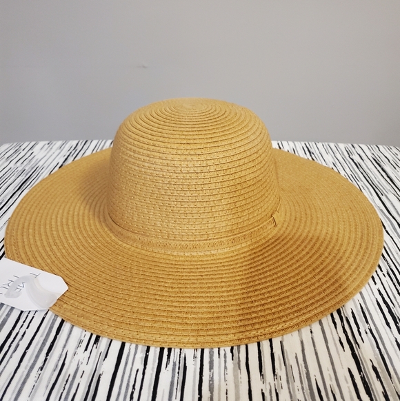 Women's Straw Black and Tan Hats Set of 2 - Picture 7 of 10